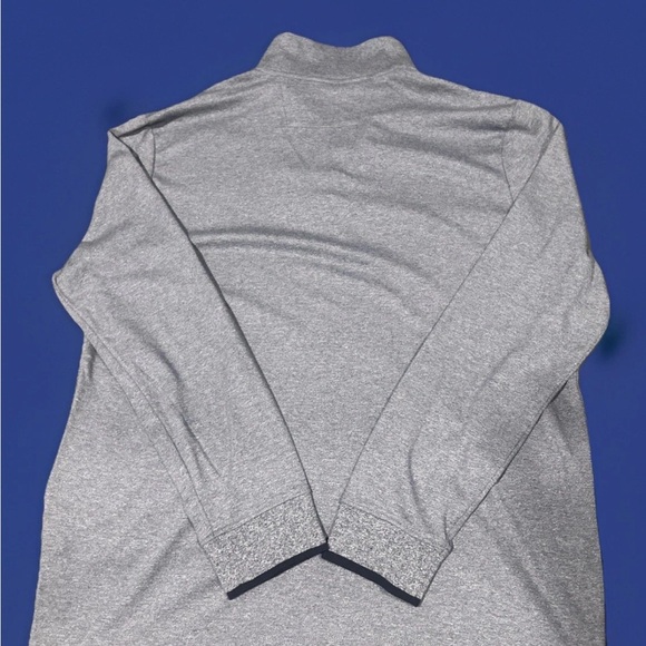 Banana Republic Men's Light Gray Zip-Up Sweater - Picture 2 of 3